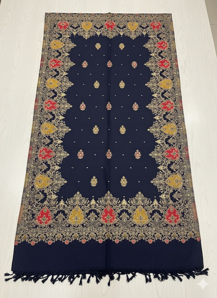 Royal Navy Cashmere-Feel Printed Stole – The Essence of Timeless Luxury